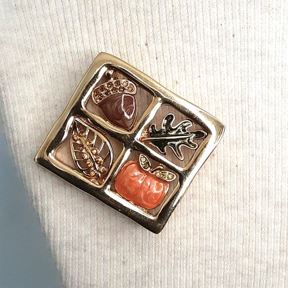 Autumn Brooch Gold Tone Metal Framing Enamel Colored Pumkin Acorn Leaves - Picture 2 of 7